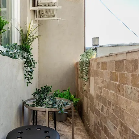 Appartement Luxury Penthouse - 2 Bedroom Jacuzzi Near Grand At Universitate *