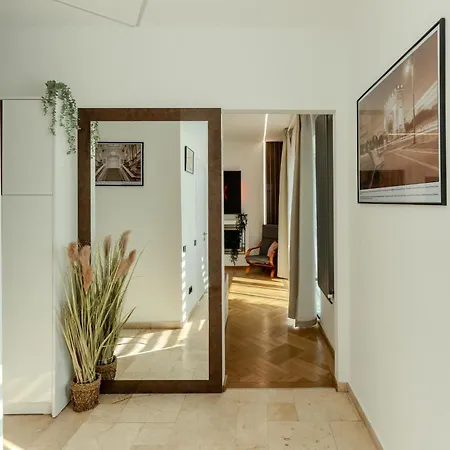 Luxury Penthouse - 2 Bedroom Jacuzzi Near Grand At Universitate Appartement