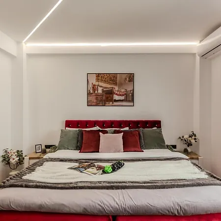Luxury Penthouse - 2 Bedroom Jacuzzi Near Grand At Universitate * Bukareszt