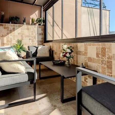 Luxury Penthouse - 2 Bedroom Jacuzzi Near Grand At Universitate Bukareszt